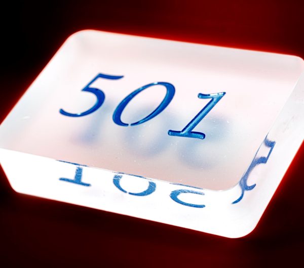 Targhette con Numeri per Camere Hotel: Come Personalizzarle e Renderle Uniche